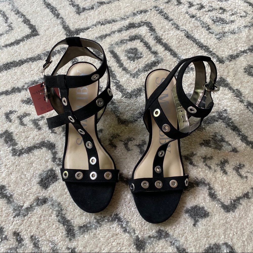 NWT heels